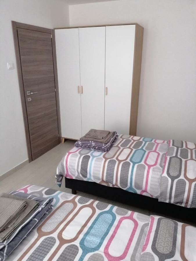 Studio Apartment Mila Pula Luaran gambar