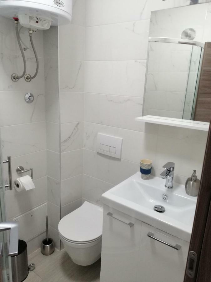 Studio Apartment Mila Pula Luaran gambar