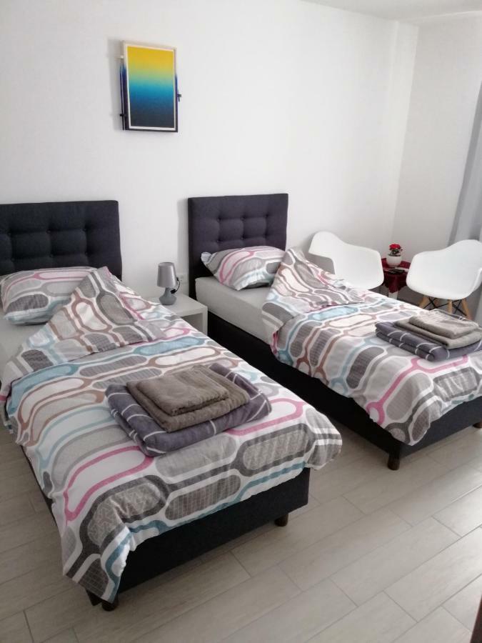 Studio Apartment Mila Pula Luaran gambar