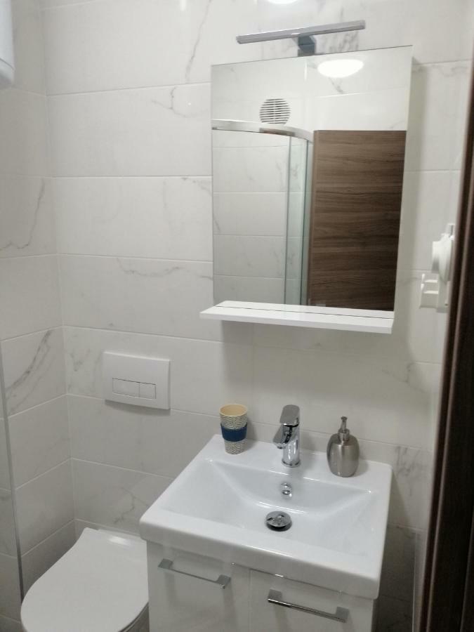 Studio Apartment Mila Pula Luaran gambar